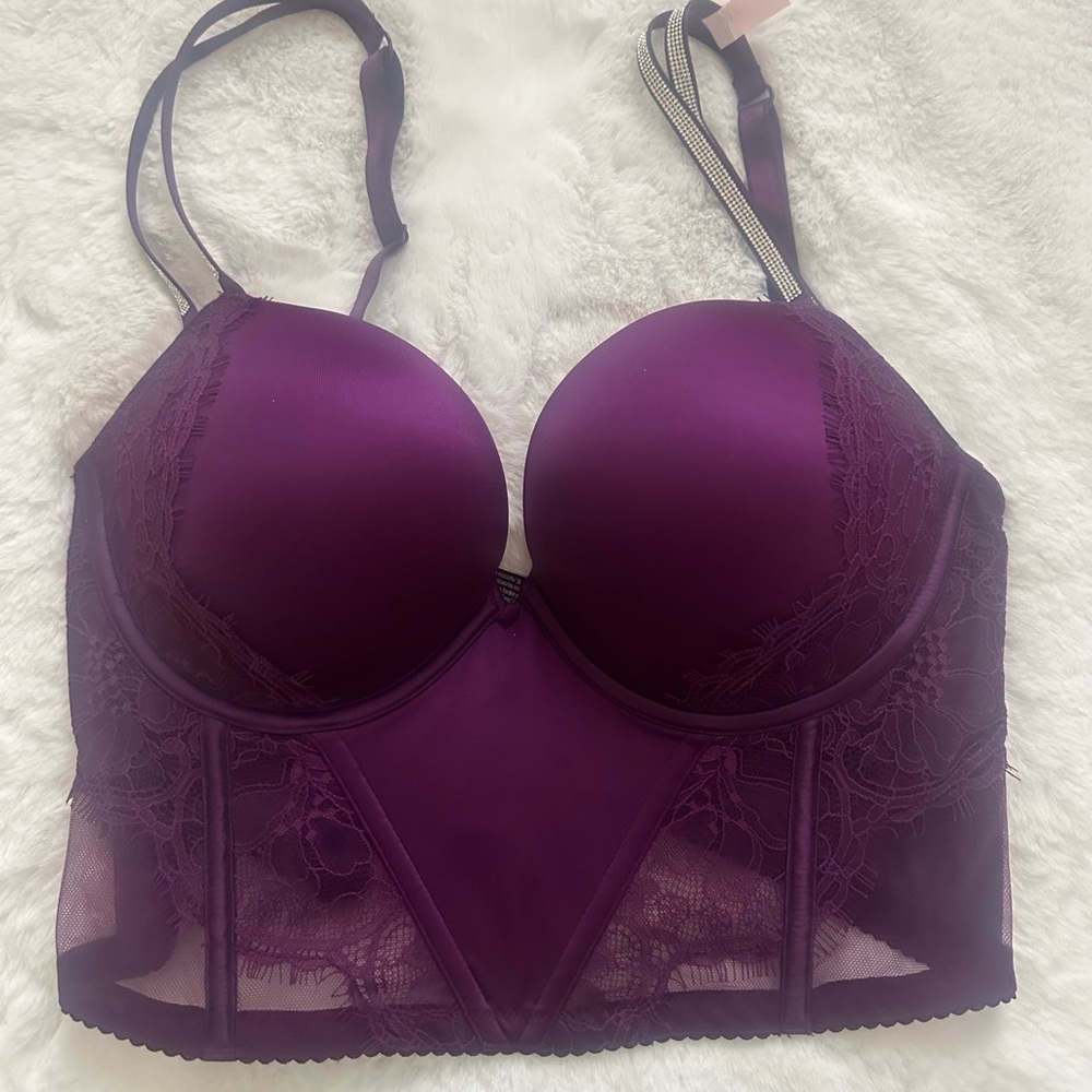 Brand new beautiful Victoria secret size 34 D